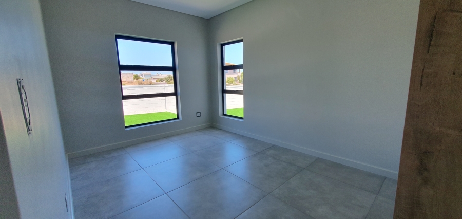 3 Bedroom Property for Sale in Myburgh Park Western Cape
